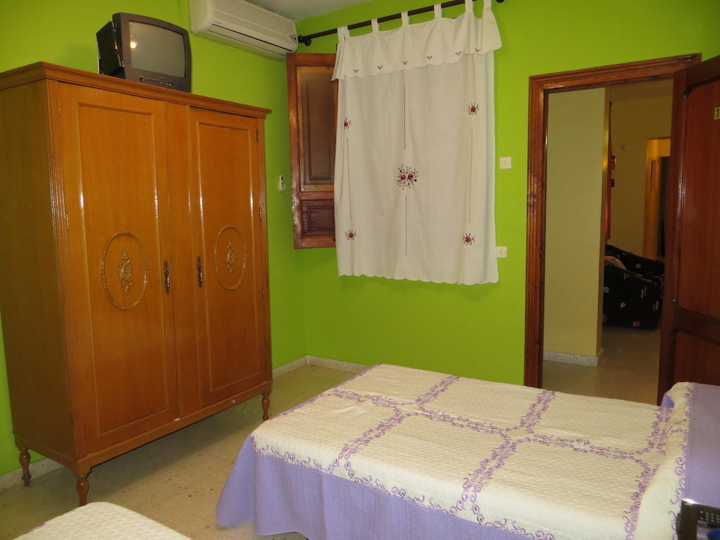 Hostal Restaurante Reina El Tejar Quarto foto